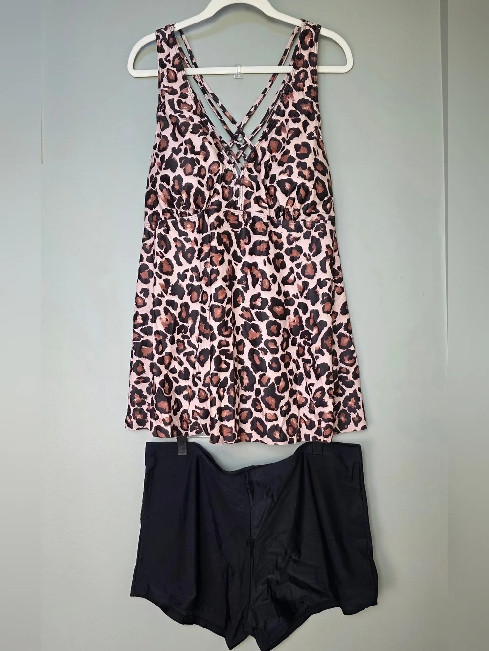 Aqua Eve Swimsuit Two Piece Tankini Set Flowy Leopard Print Criss-Cross Size 22W